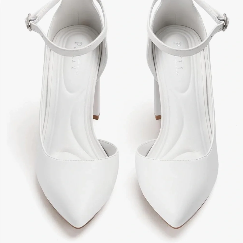 PARTY Women's 3.5 inch chunky heel ankle strap pumps size 8 - Picture 2 of 11